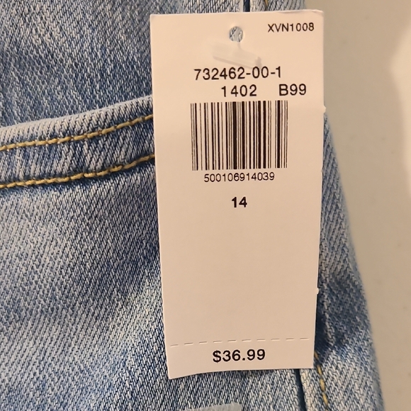 Old Navy Mid-Rise WOW Boyfriend Jeans in Light Blue Size 14 - Picture 11 of 11